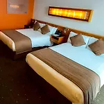 The Gateway Hotel