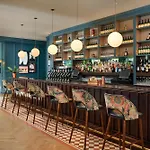 The Gateway Hotel 4*