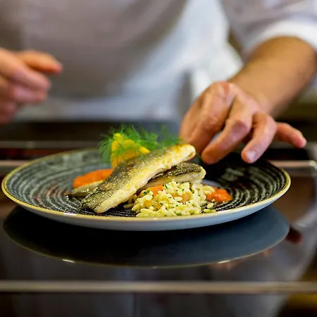 The Gateway 4* דאנדלק