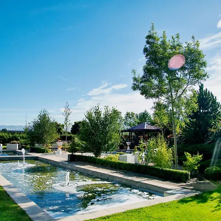 The Gateway 4* דאנדלק