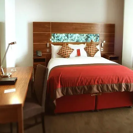 The Gateway Hotel 4*