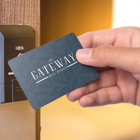 The Gateway מלון