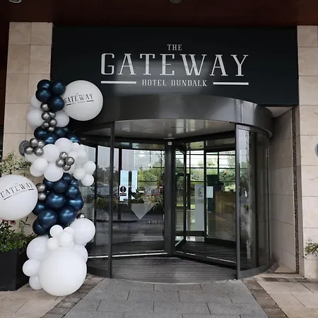 The Gateway Hotel 4*