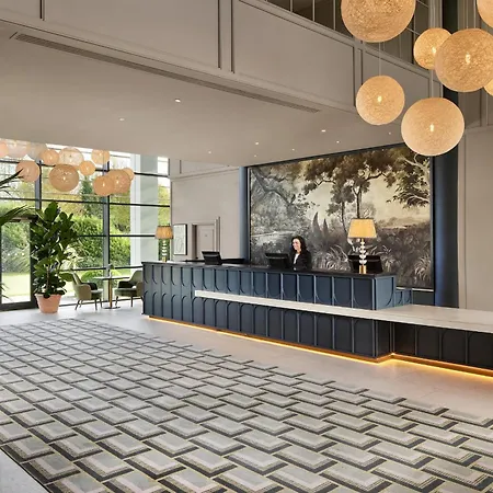 The Gateway Hotel 4*