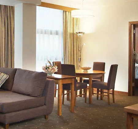 Hotel The Gateway 4*