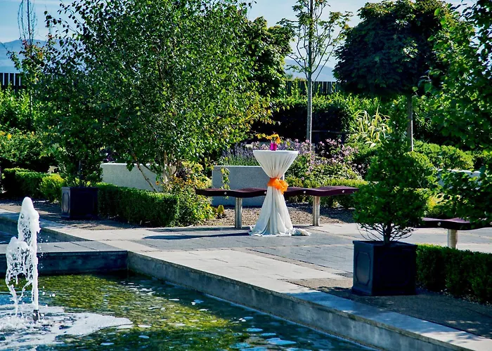 The Gateway Отель 4*