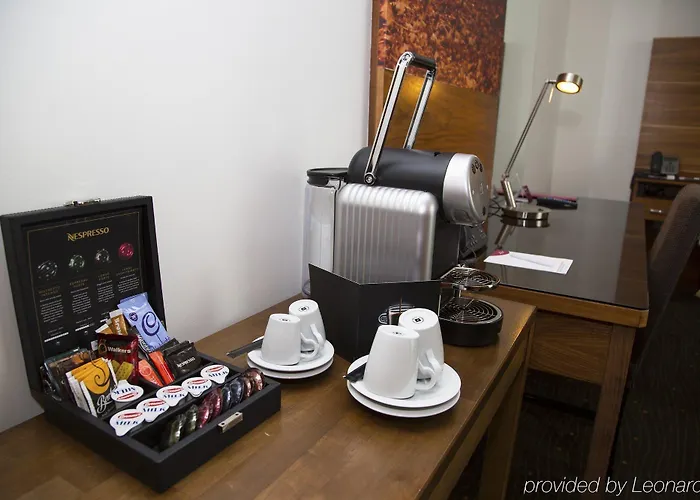 The Gateway Hotel 4*