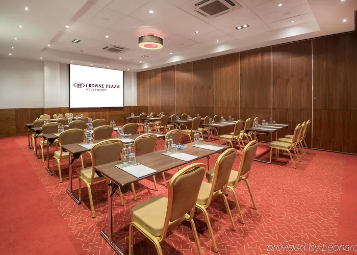 ホテル The Gateway ダンドーク